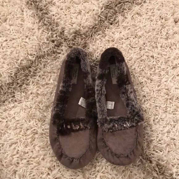 simply vera slippers